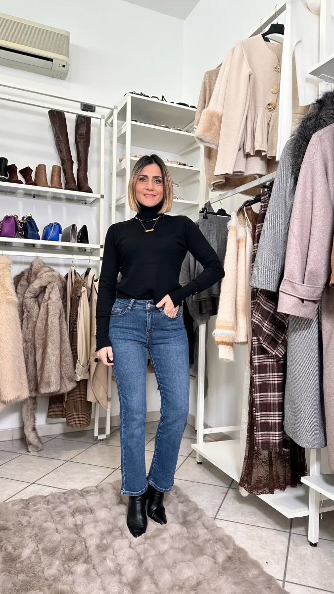 Jeans Straight Push Up – Effetto -5kg lavaggio medio - immagine 5