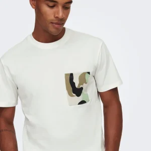 T-SHIRT CON TASCHINO CAMOUFLAGE - Col. bianco