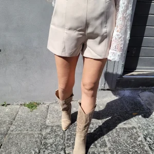 SHORTS STRUTTURATO BEIGE