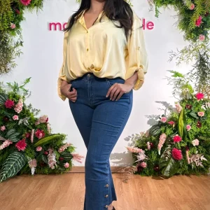 Jeans trombetta bottoncini