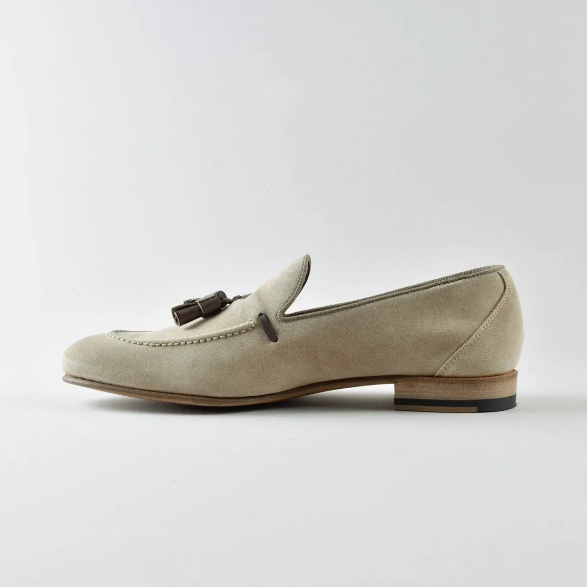 Franco Mocassino in Camoscio Sabbia con nappine - immagine 5