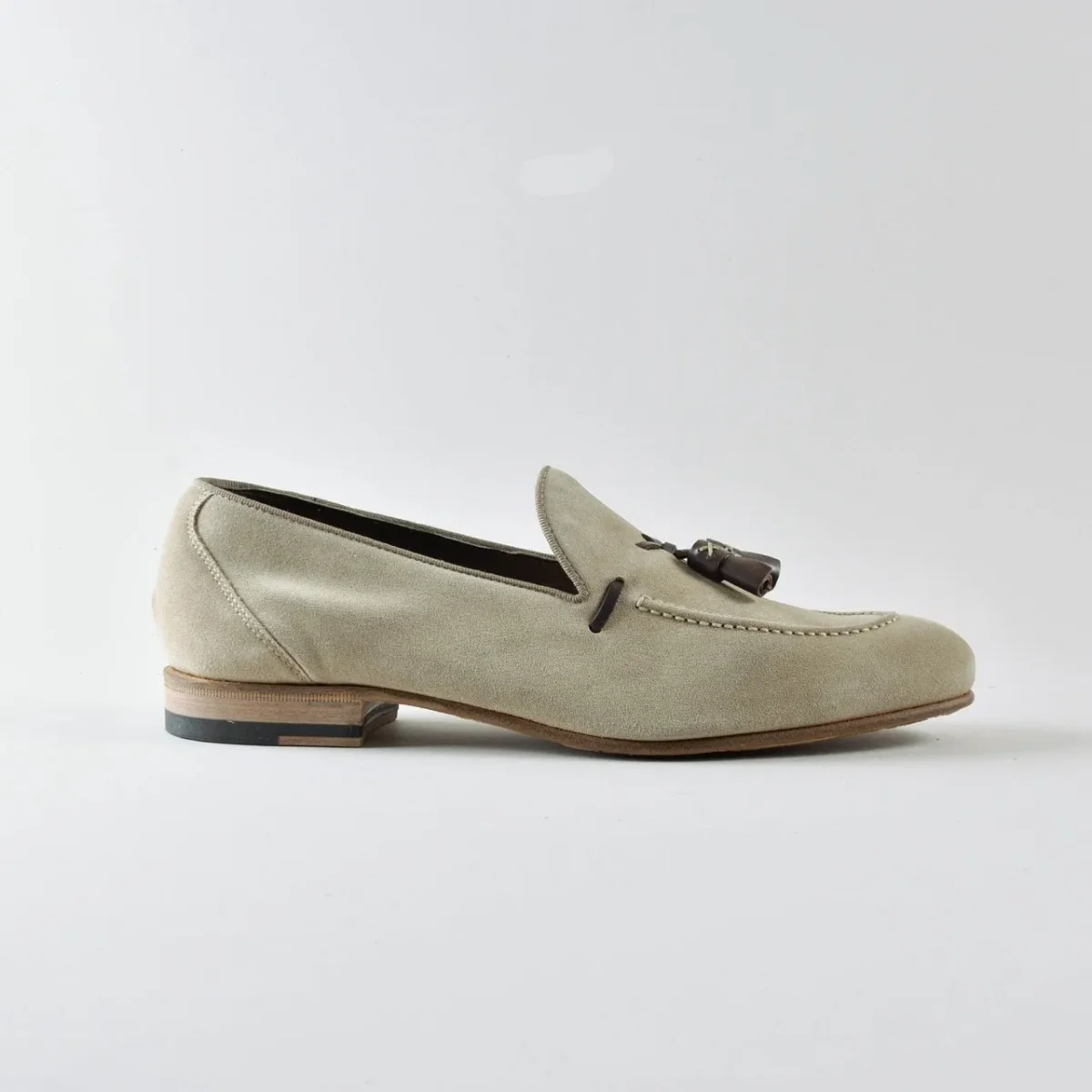 Franco Mocassino in Camoscio Sabbia con nappine - immagine 2