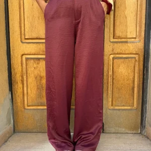 PANTALONE CON CINTURINO BORGOGNA