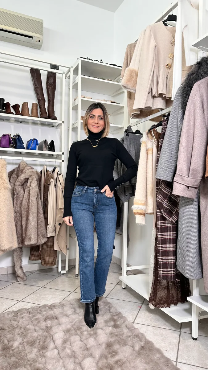 Jeans Straight Push Up – Effetto -5kg lavaggio medio - immagine 2