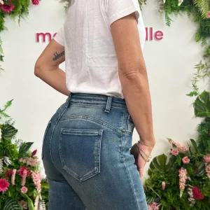 Jeans zampa push up sabbiato