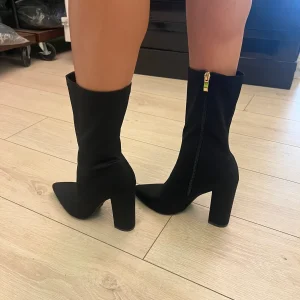 Tronchetto tessuto nero