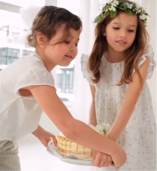 Abito da cerimonia bianco con fiori - immagine 6