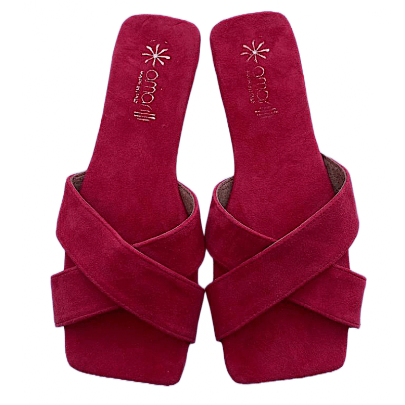 Barbara: Ciabatte per uscire a fasce incrociate in Pelle Camoscino - immagine 2