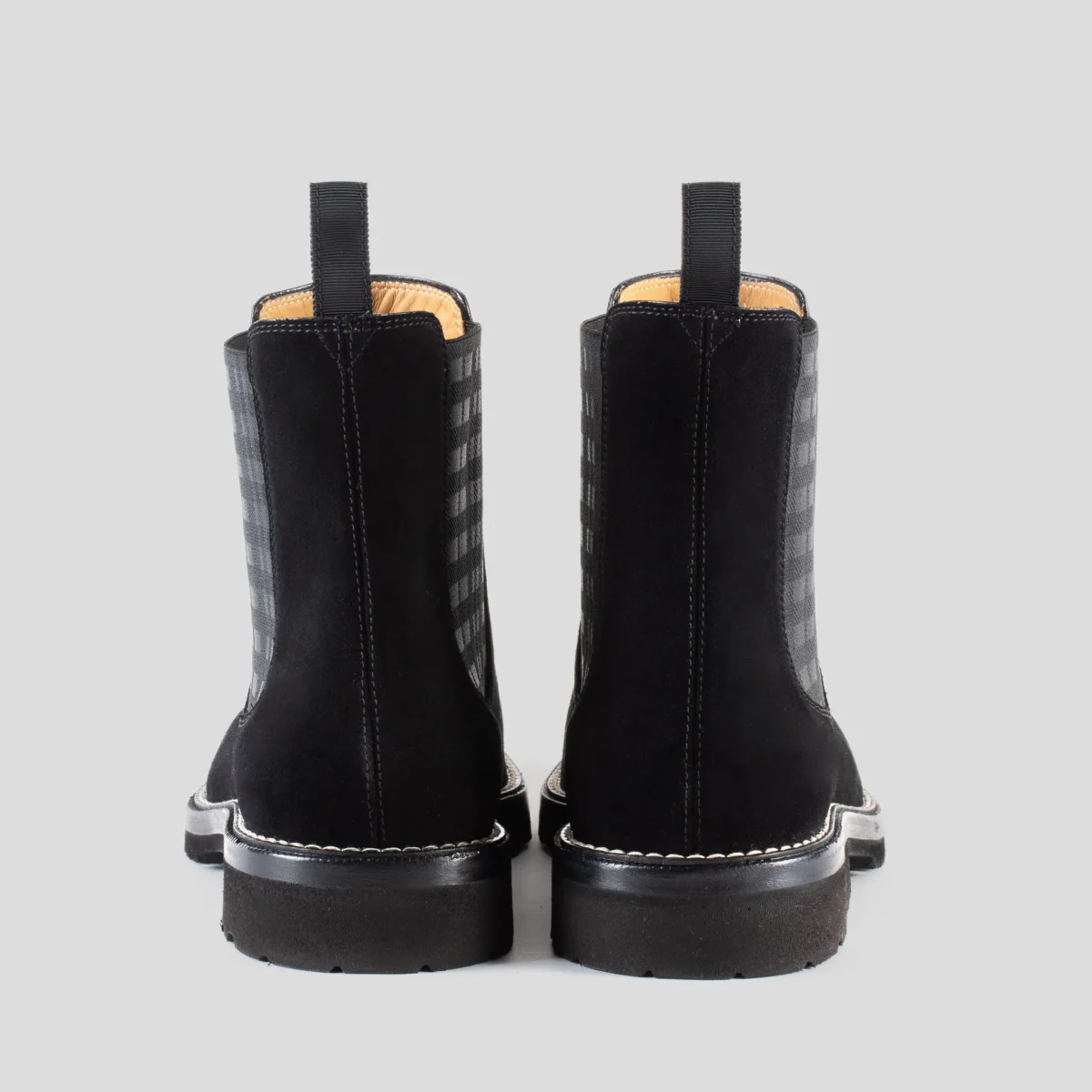 Chelsea Boot Sebastian in Camoscio Nero - immagine 6