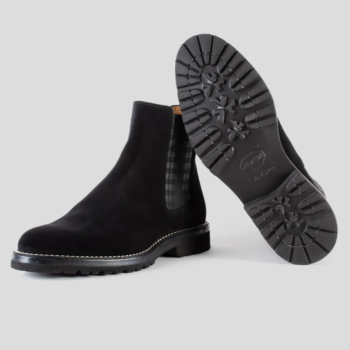 Chelsea Boot Sebastian in Camoscio Nero - immagine 7