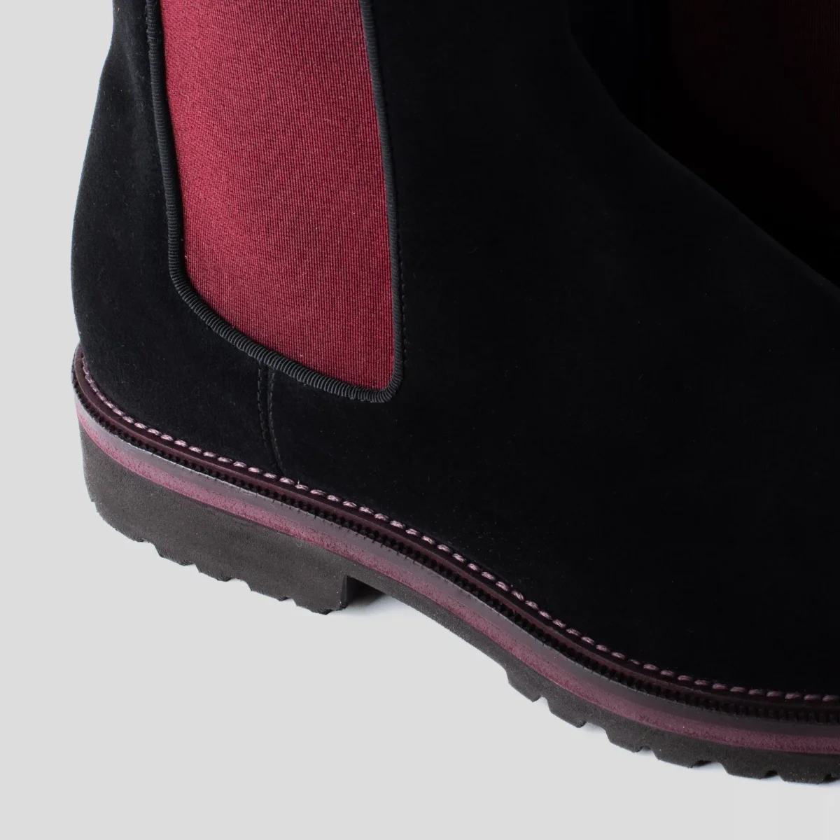 Chelsea Boot Sebastian in Camoscio Nero - immagine 3