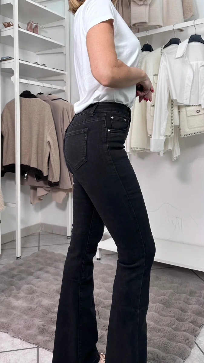 Jeans Flare Nero - immagine 7