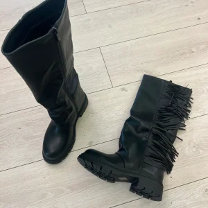 Stivale ecopelle con frange