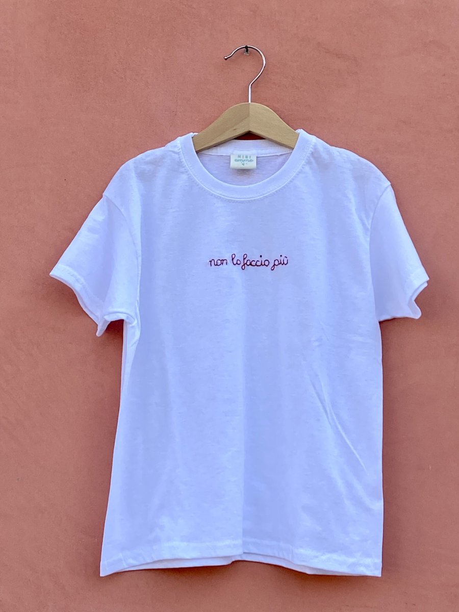 T-Shirt ricamate a mano - immagine 4