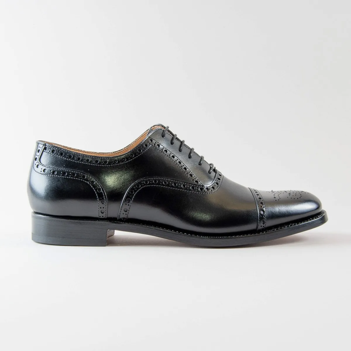 Giovanni Oxford Brogues in Pelle di Vitello Nera