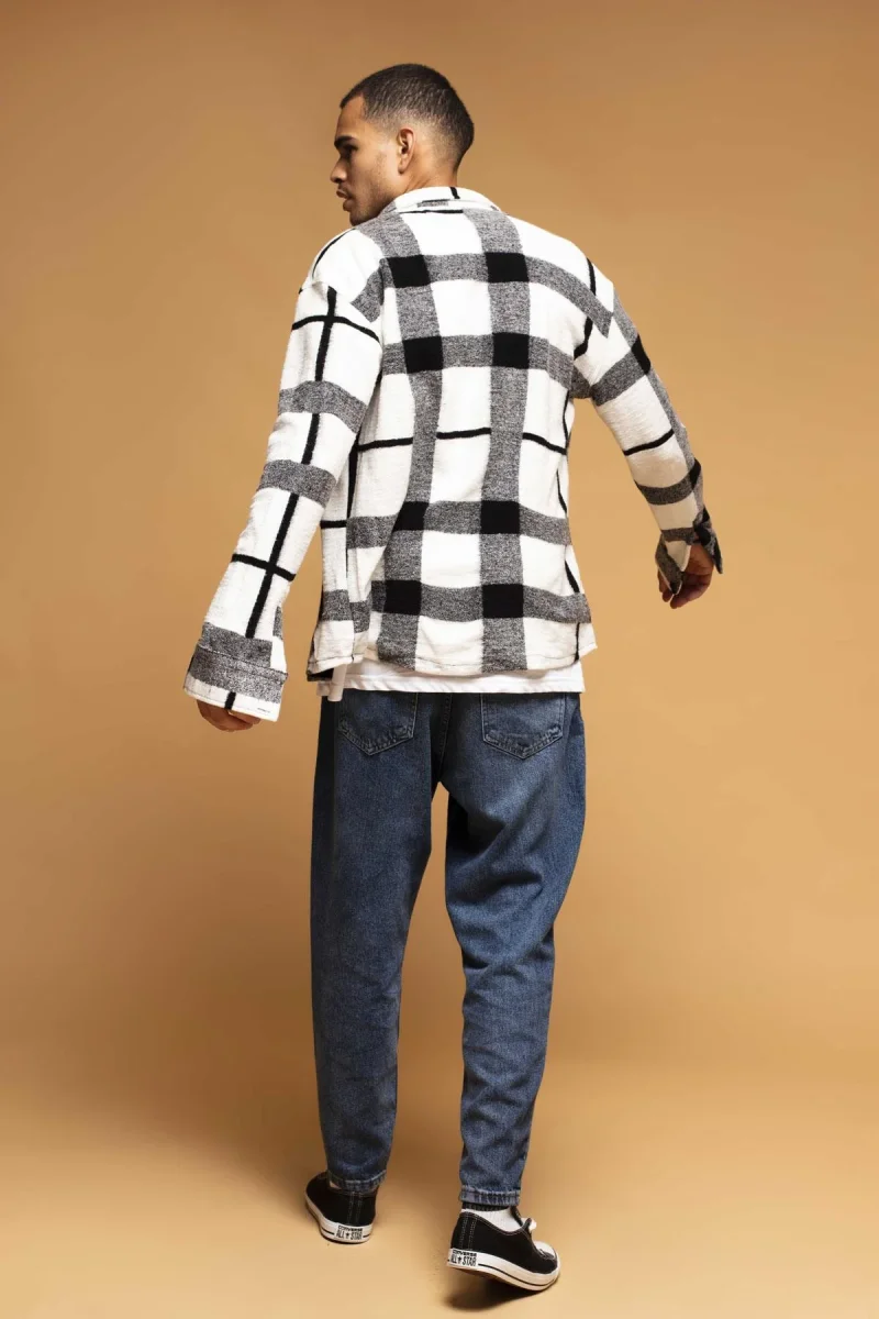 CAMICIA A QUADRI BIANCO E NERO - immagine 4