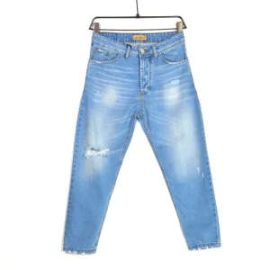 LIGHT LOOSE JEANS CON STRAPPI