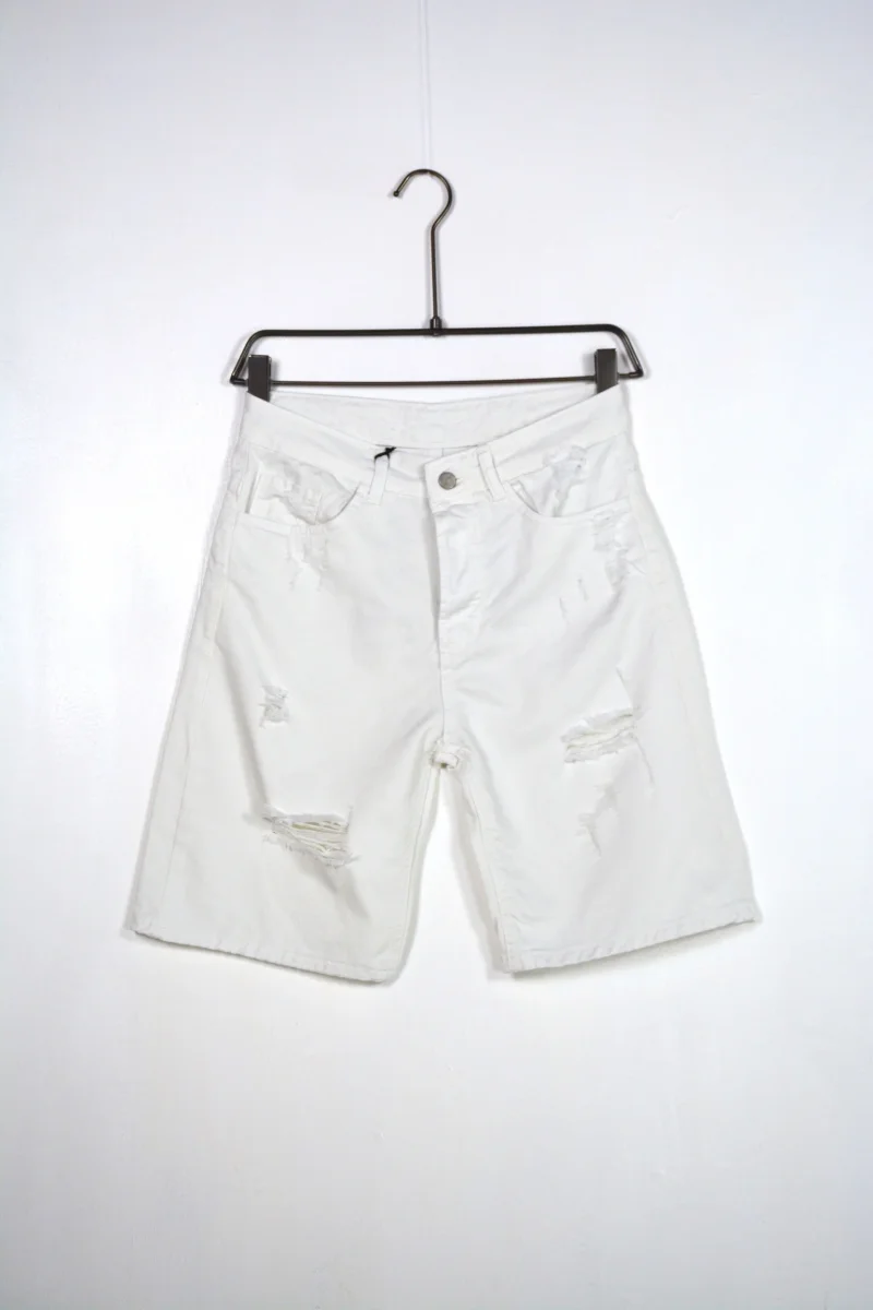 WHITE BERMUDA CON STRAPPI - immagine 2