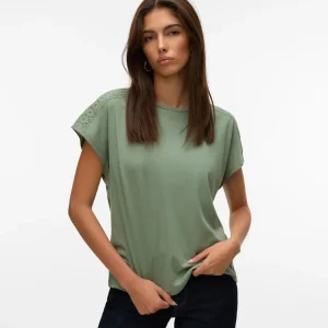 Vero Moda - T-shirt basic con ricamo EMMY - col. verde