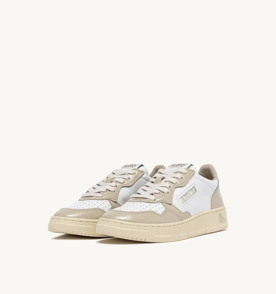 AUTRY Sneakers Medalist Low In Pelle Bianca e Beige - immagine 3