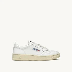 AUTRY Sneakers Medalist Low in Pelle Bianca